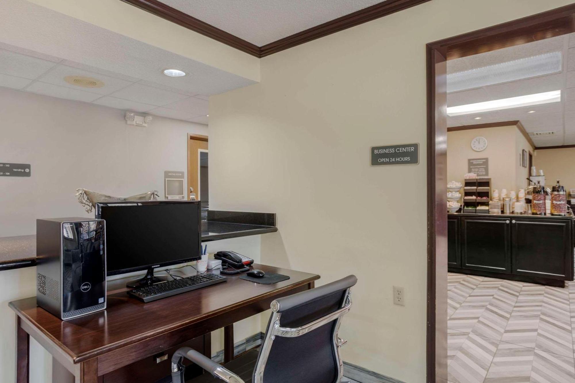 ברנטווד Comfort Inn & Suites מראה חיצוני תמונה