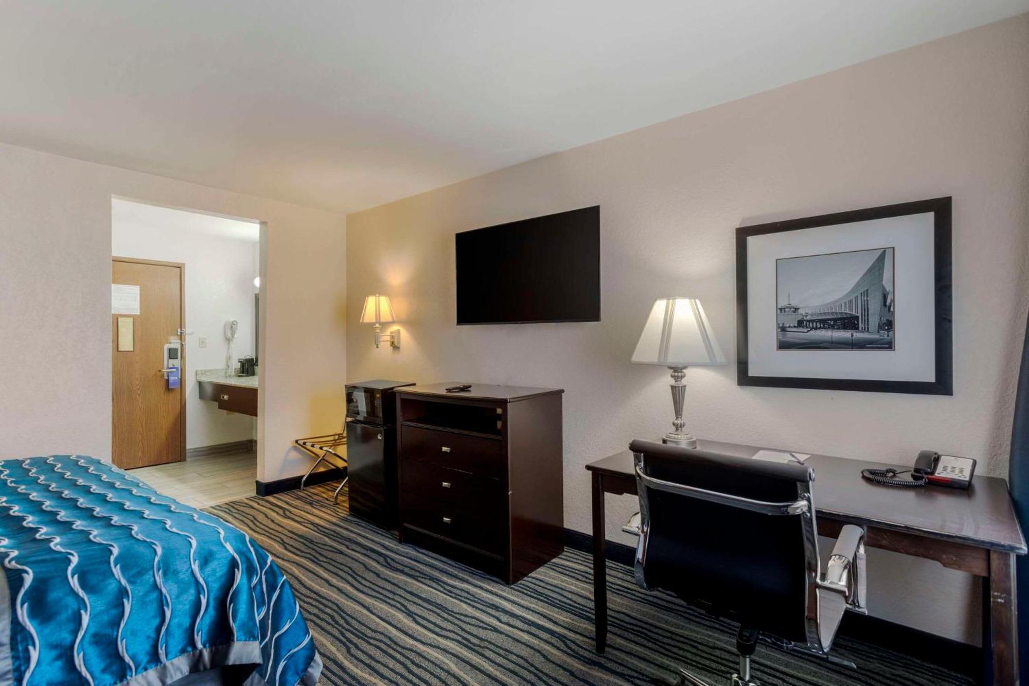 ברנטווד Comfort Inn & Suites מראה חיצוני תמונה