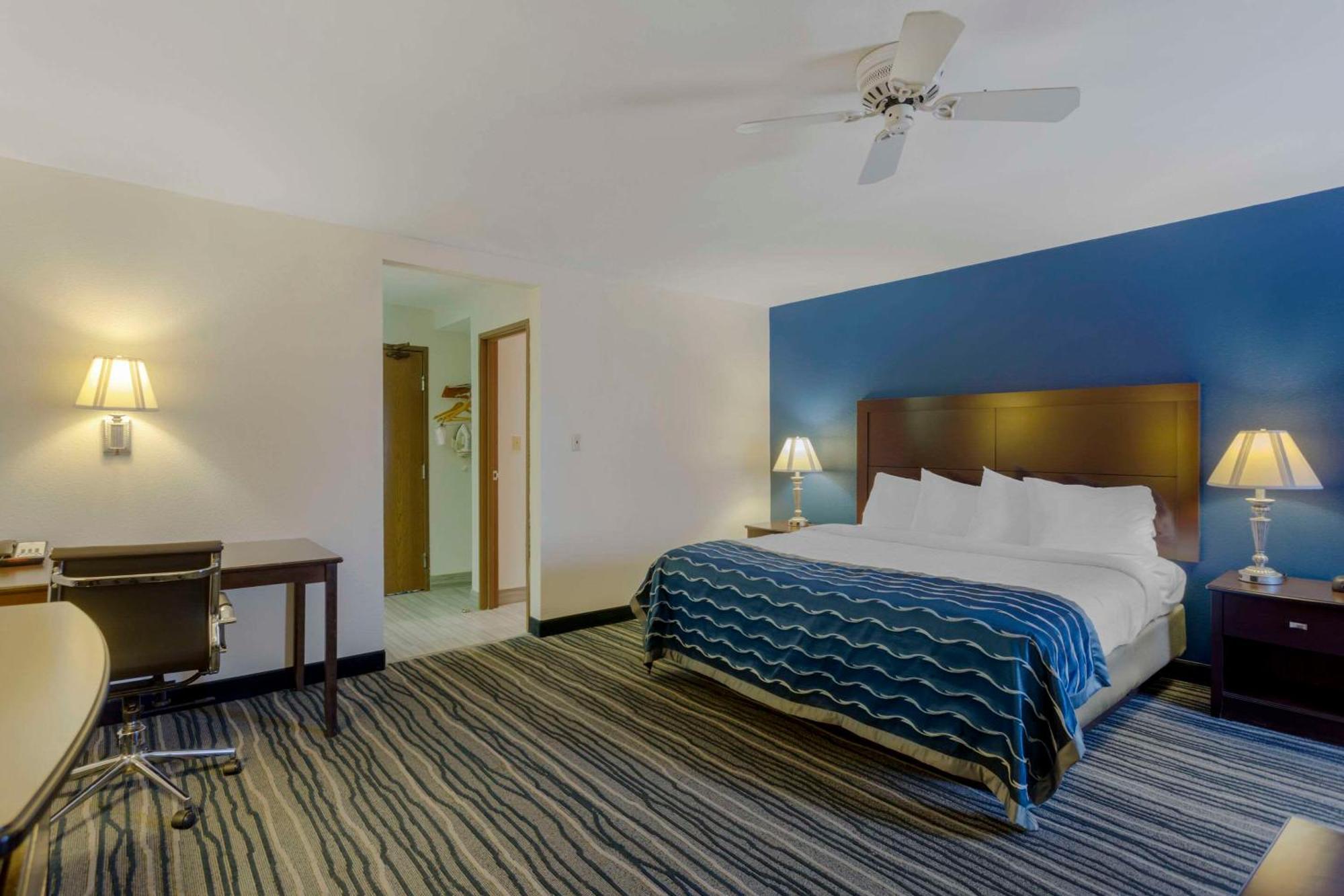 ברנטווד Comfort Inn & Suites מראה חיצוני תמונה