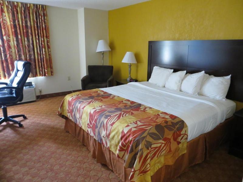 ברנטווד Comfort Inn & Suites מראה חיצוני תמונה